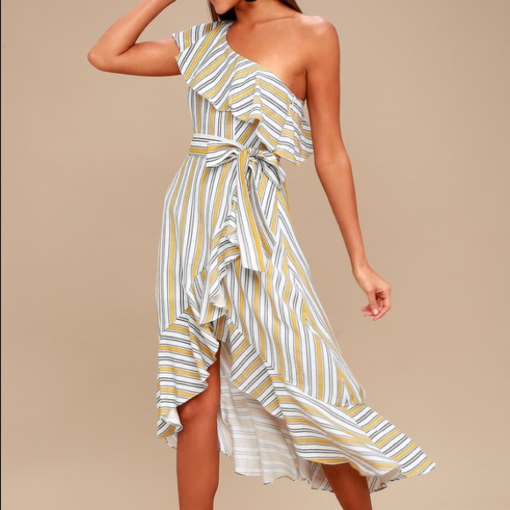 🌴💎 LULUS STRIPED ONE SHOULDER MIDI DRESS